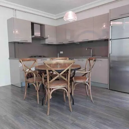 Appartement Yesilkoy Sahilde Hastane Yakininda