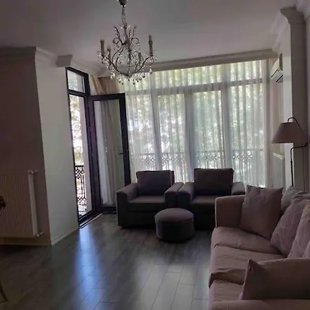Appartement Yesilkoy Sahilde Hastane Yakininda